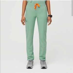 FIGS Jade Yola Skinny scrub pants